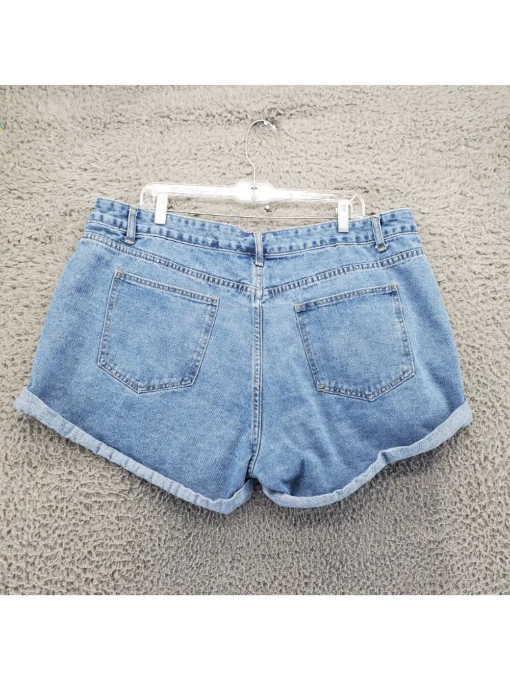 Shein Shorts Womens 3XL Blue Multicolor Aztec Pocket Denim Cuffed *Read*